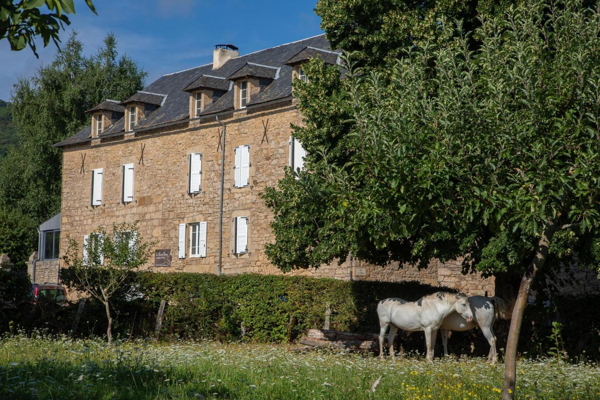 Le Clos Du Barry Sévérac-lʼÉglise Exterior foto